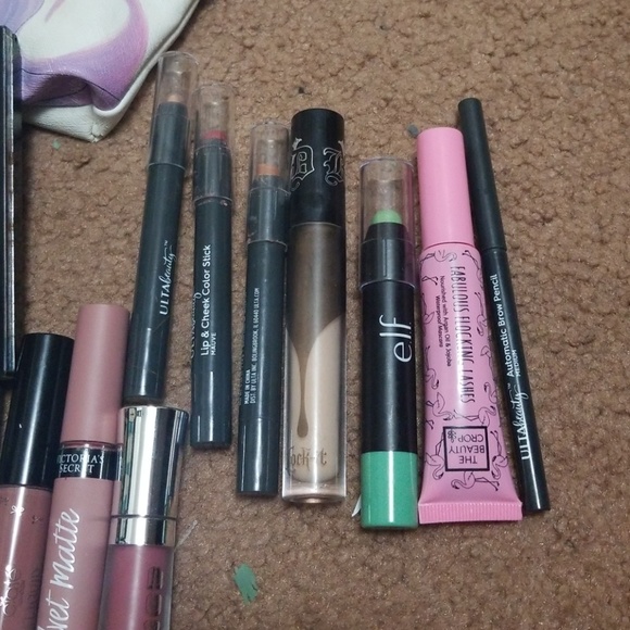 makeup lot - Picture 4 of 4